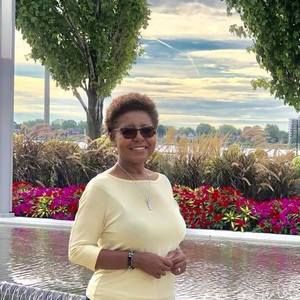 Meet your Posher, April